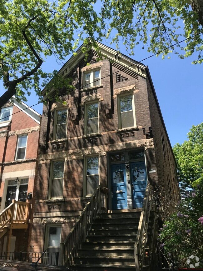 Building Photo - 1824 N Paulina St