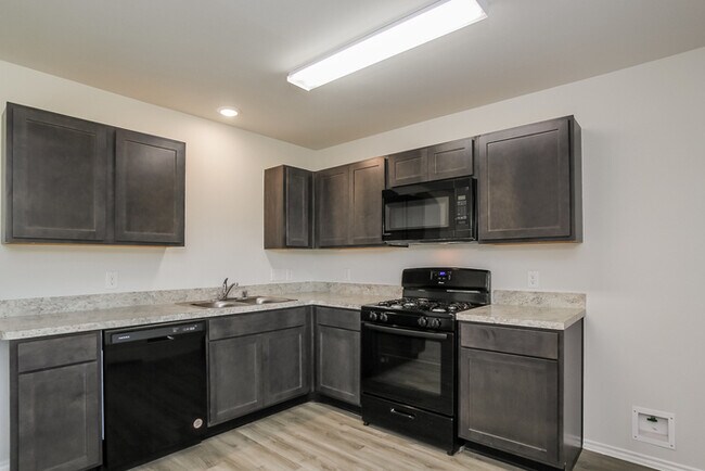 Building Photo - 4910 Giant Sequoia Way