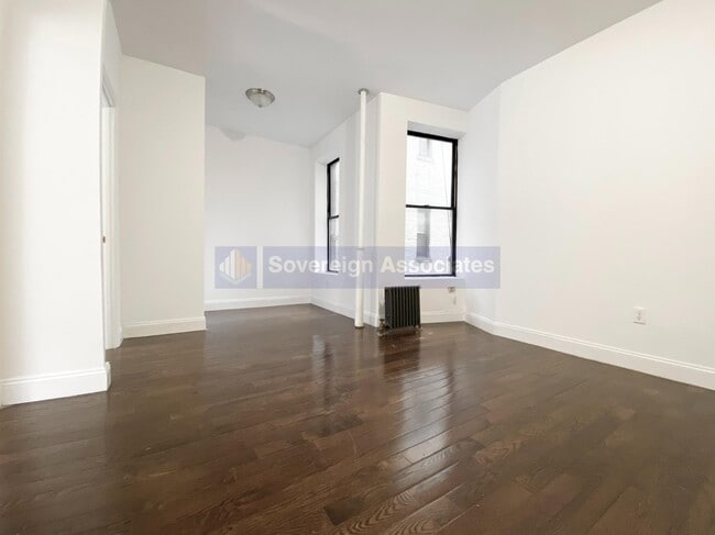 Building Photo - 529 W 151st St