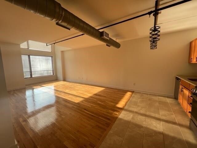 Building Photo - 515 4th St