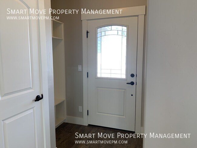 Foto del edificio - 9445 W Woodland Ln