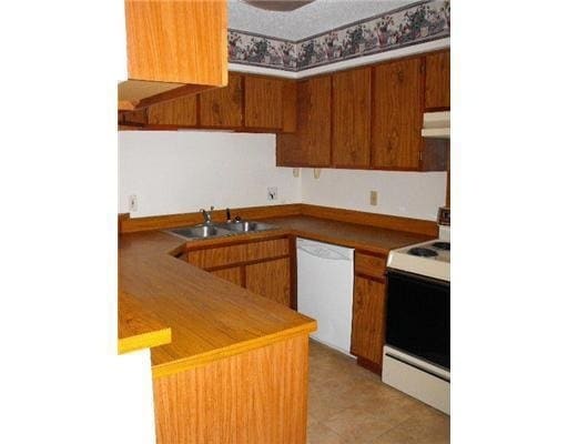 Building Photo - 1535 Richmond Dr