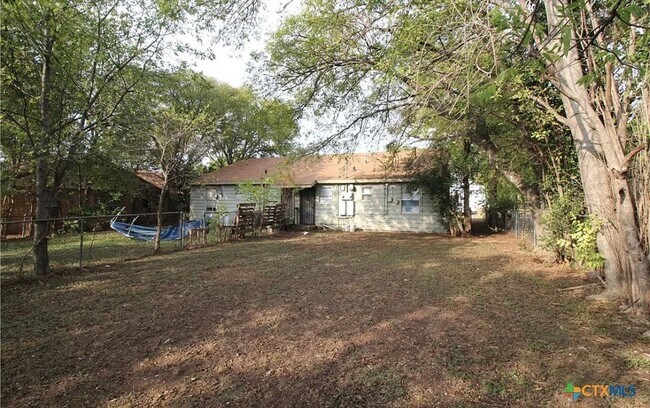 Foto del edificio - 1504 Duncan Ave