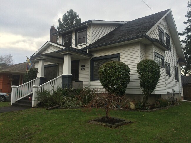 Foto del edificio - 6235 N Villard Ave