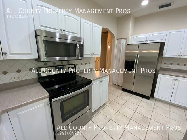 Foto del edificio - 10159 Glenmore Ave