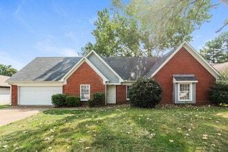 Building Photo - 8159 Creekside Cir N