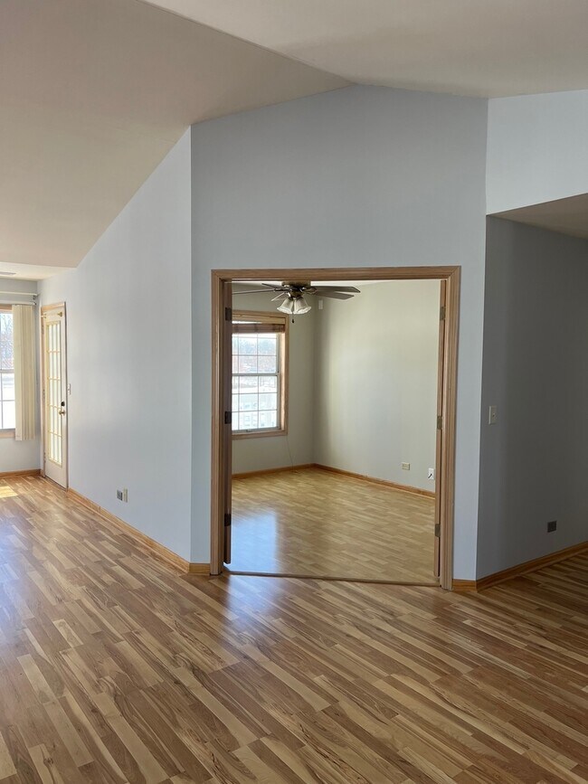 Building Photo - 217 Westminster Ct