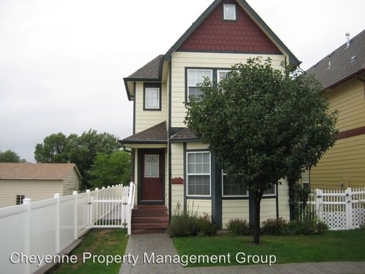 Primary Photo - 4011 Cobblestone Ct
