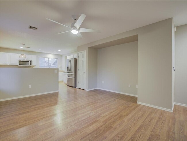 Foto del edificio - 2 Bedroom, 2.5 Bath