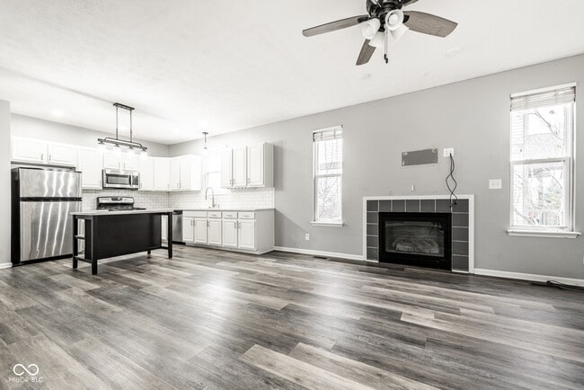 Foto del edificio - 2525 Central Ave