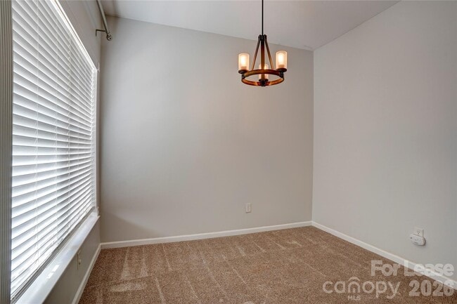 Building Photo - 12411 Stratfield Pl Cir