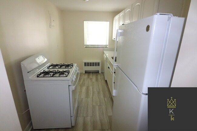 Building Photo - 47 Broadway