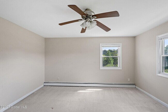 Building Photo - 862 N Kelley Rd