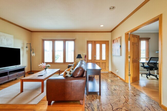 Foto del edificio - Wine Country Living! Spacious 4 bedroom 2....