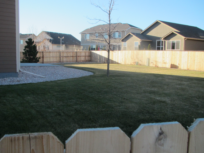 Foto del edificio - 427 Bow Creek Ln