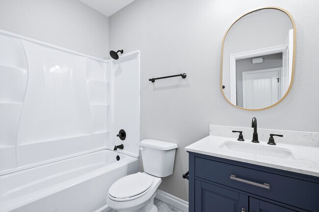 Photo - 2165 Westwood St House