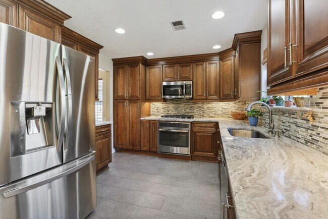 Foto del edificio - 14065 Crabapple Lake Dr