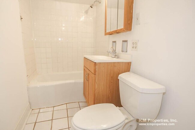 Foto del edificio - 853 W Lill Ave