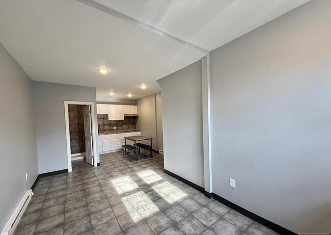 Foto del edificio - 300 Harrison Ave