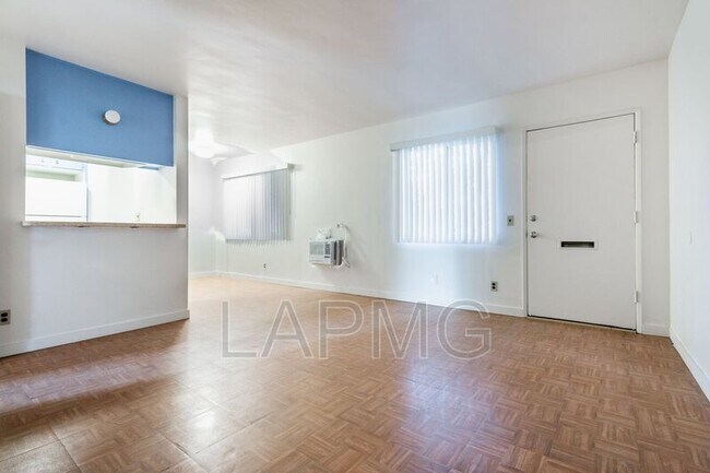 Foto del edificio - 4909 Sycamore Terrace