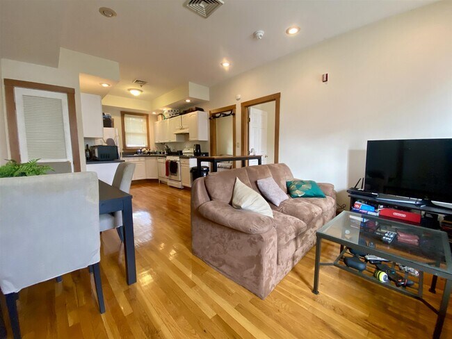 Foto del edificio - 359 Columbia St