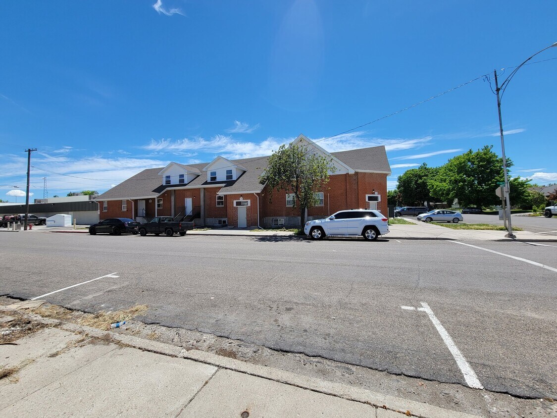 Foto del edificio - 1401 Oakley Ave