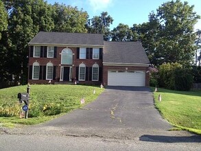 Building Photo - 4908 Queensbury Cir
