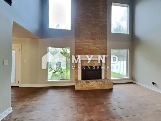 Foto del edificio - 3 br, 2 bath House - 13911 Greenway Dr