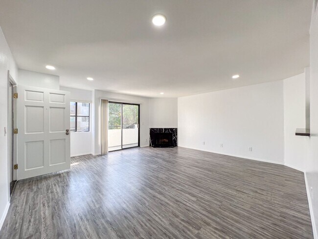 Foto del edificio - 5104 Sepulveda Blvd