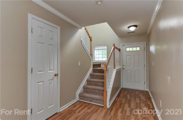 Foto del edificio - 16737 Timber Crossing Rd