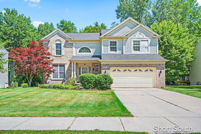 Primary Photo - Kentwood Forest Hills 5 bed 4 bath home