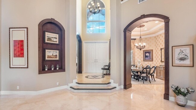 Building Photo - 17384 Vistancia Cir