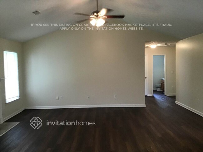 Foto del edificio - 1950 Shady Creek Ln NE