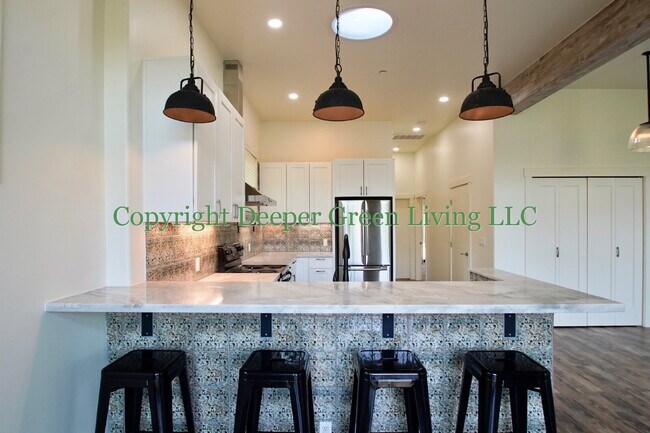Building Photo - 2 Bedroom Woodacre Home with Views!