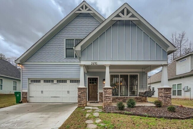 Building Photo - 3 br, 2 bath House - 2641 Silver Leaf Ter SE
