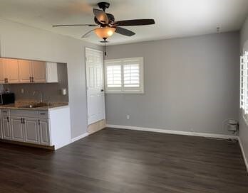 Foto del edificio - 1403 Stillman Ave
