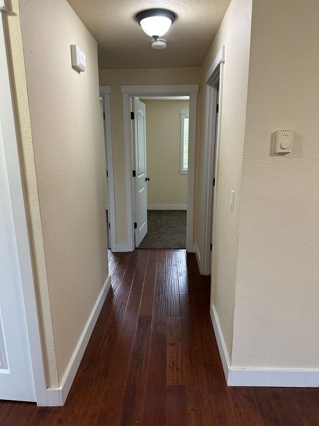 Building Photo - Available Now! 2 Bedroom ~ 1 Bathroom Cond...
