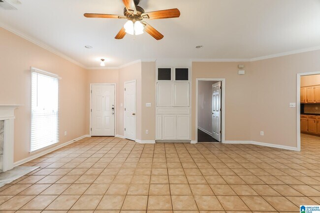 Foto del edificio - 816 Rockhurst Ln