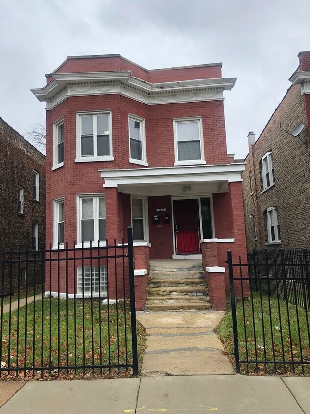 Primary Photo - 8030 S Emerald Ave