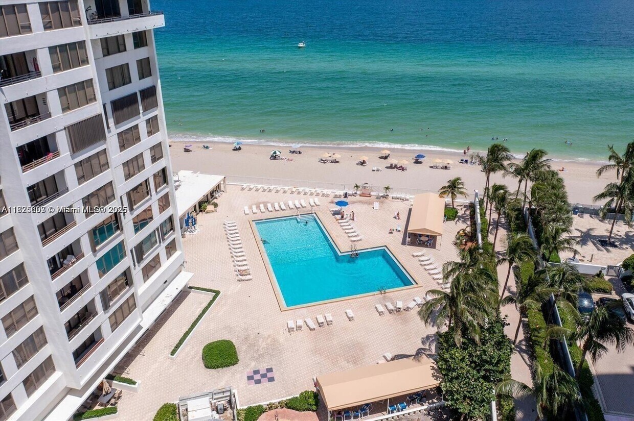 Primary Photo - 3505 S Ocean Dr