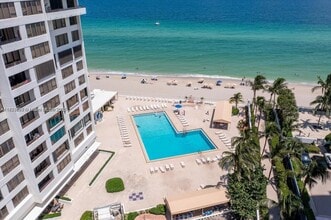 Building Photo - 3505 S Ocean Dr