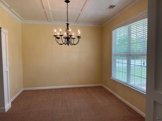 Foto del edificio - 206 Meyers Lake Dr