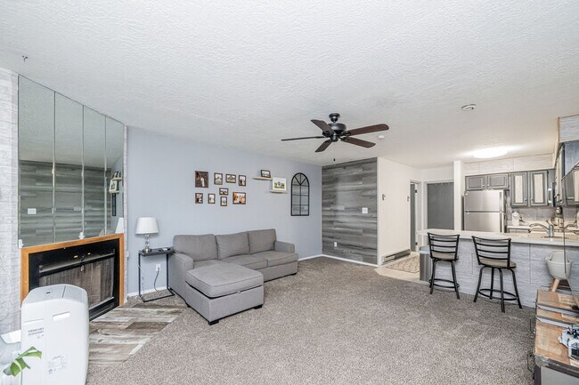Foto del edificio - 3615 N Wolf Creek Dr
