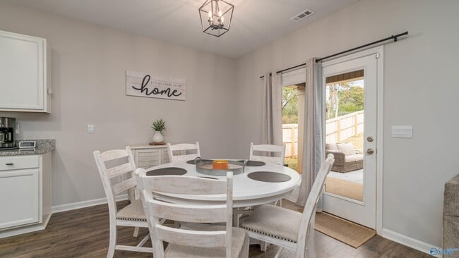 Foto del edificio - 115 Branton Ct