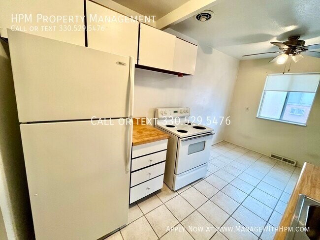 Building Photo - Two-Bedroom Apartment for Rent
