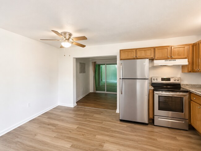 Foto del edificio - 5527 Bryson Dr