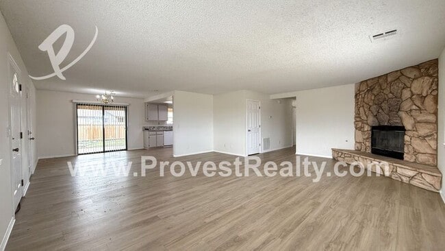 Building Photo - 14498 Amador Ct