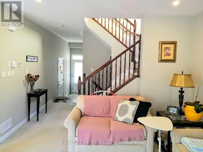 Photo du bâtiment - 610 Clearbrook Dr