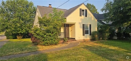 Building Photo - 5025 Henry St