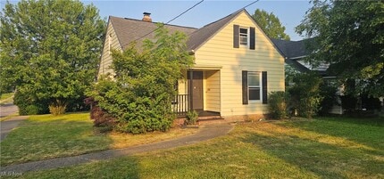 Building Photo - 5025 Henry St